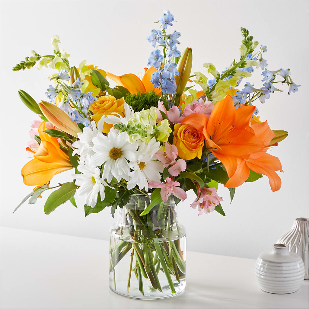 Sun Salutation Bouquet – Flower Cafe, Hartford WI