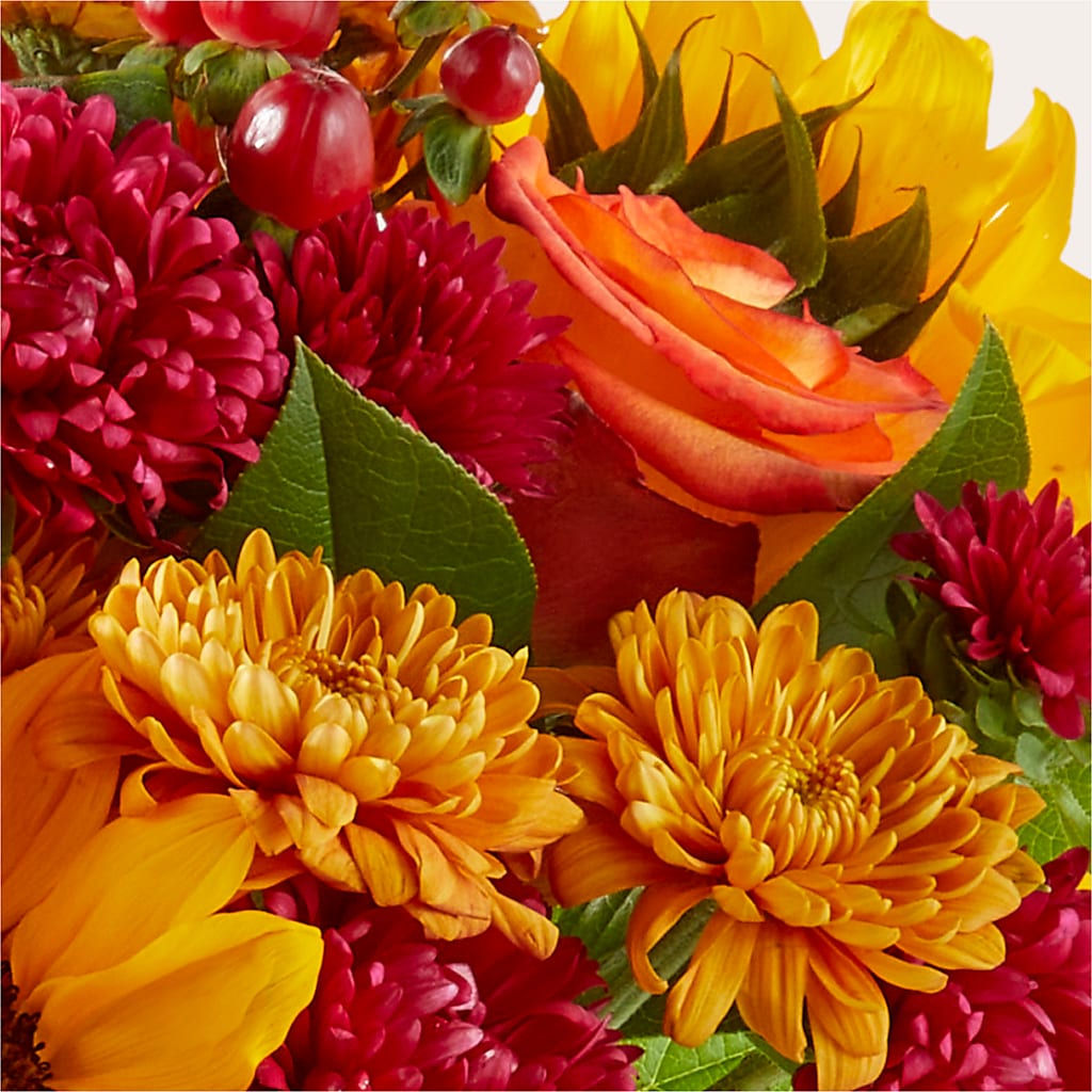 Sweater Season - A Florist Original – Flower Cafe, Hartford WI