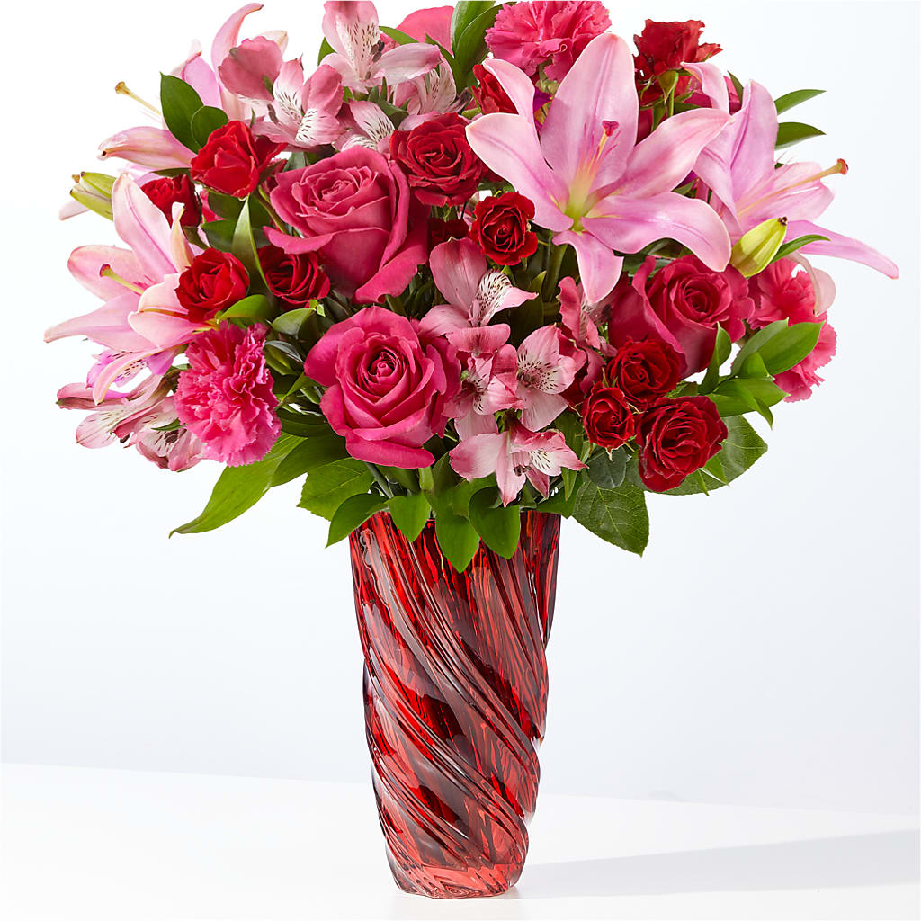 In Love Bouquet with Luxe Swirl Vase – Flower Cafe, Hartford WI