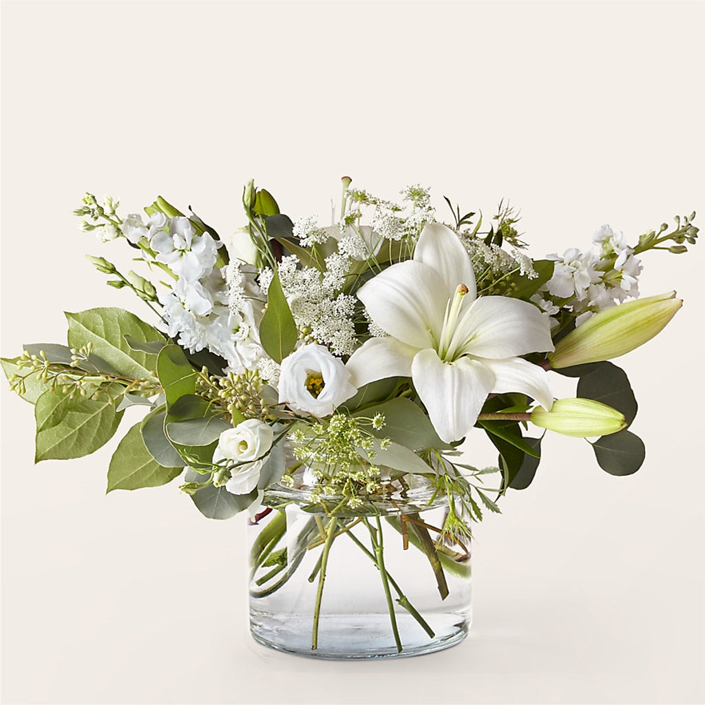 Alluring Elegance Bouquet – Flower Cafe, Hartford WI