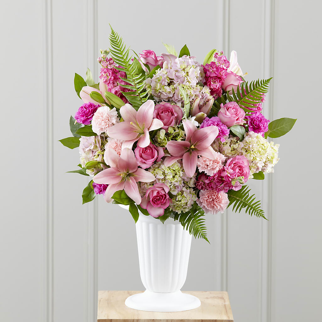 Never-Ending Love Arrangement – Flower Cafe, Hartford WI
