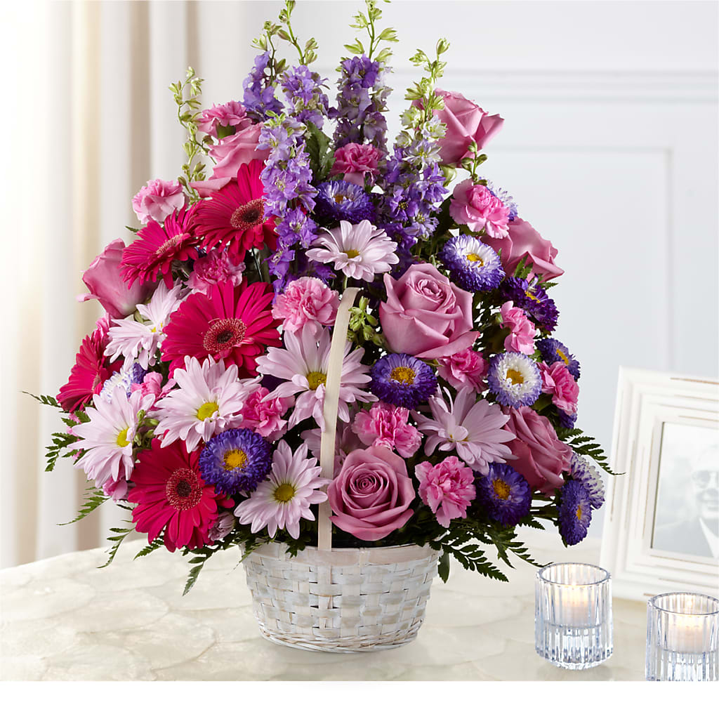 Pastel Peace Basket – Flower Cafe, Hartford WI