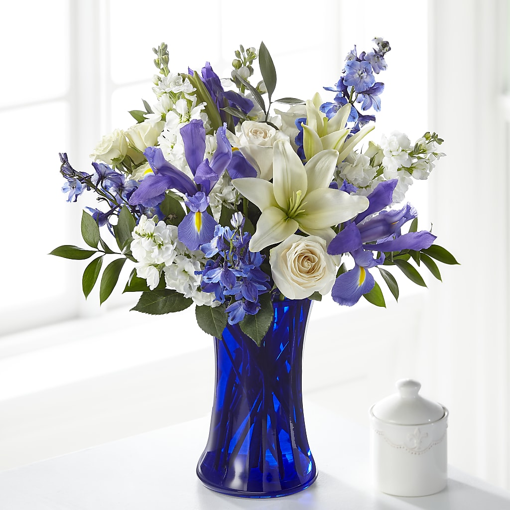 Calming Comfort Bouquet – Flower Cafe, Hartford WI