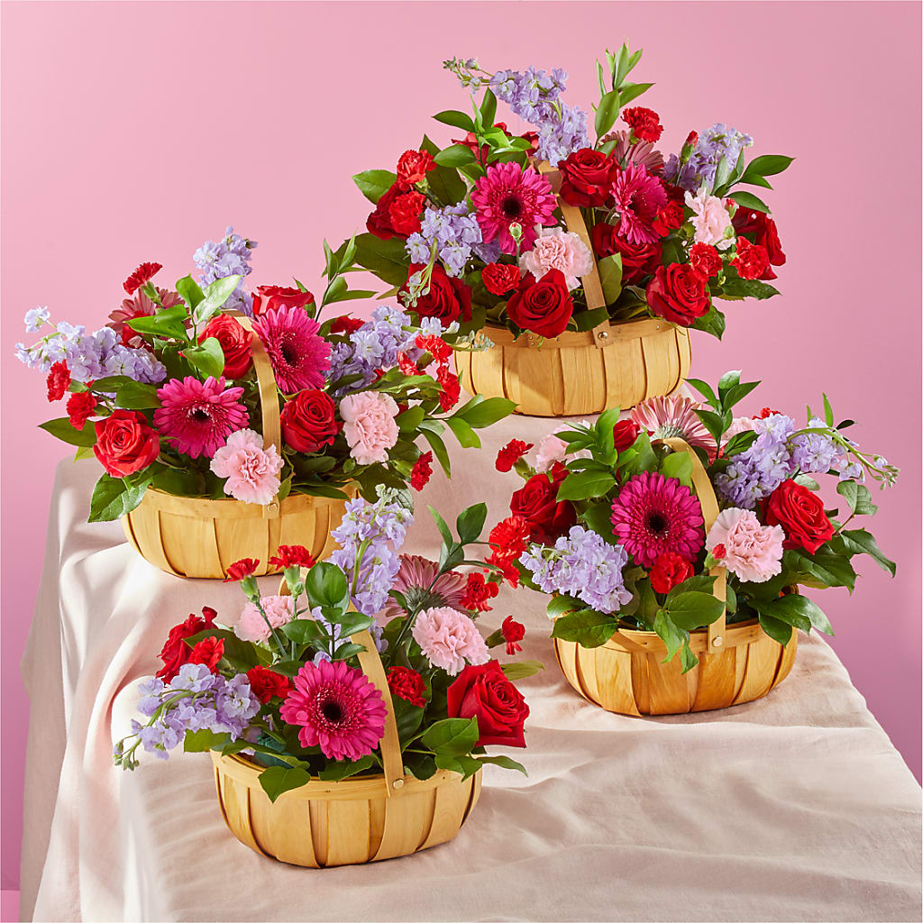 Pink Picnic Basket – Flower Cafe, Hartford WI