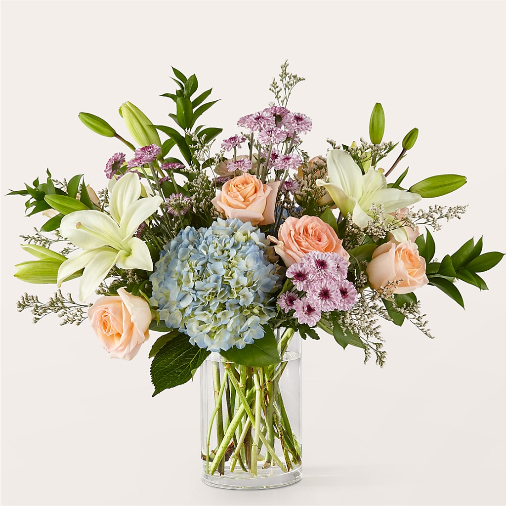 Slow Mornings Bouquet – Flower Cafe, Hartford WI