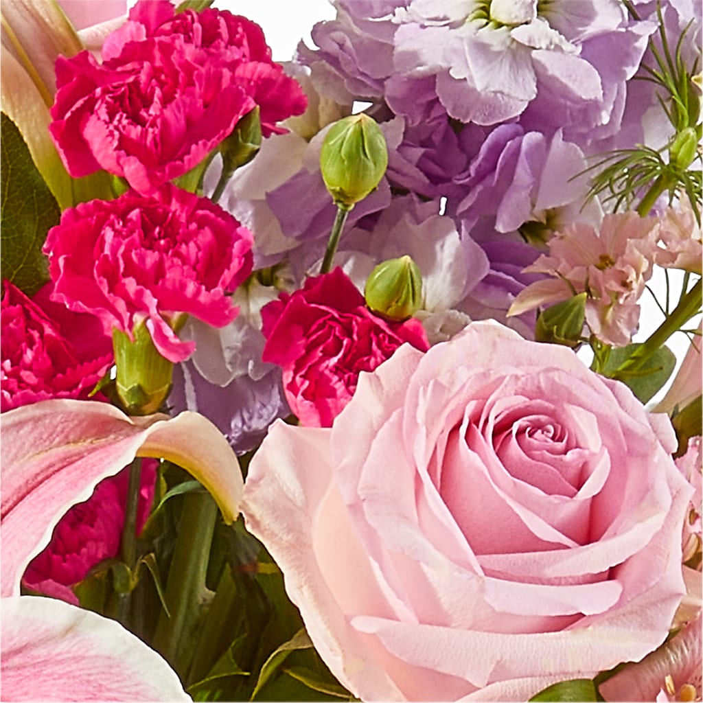 Mauvelous Bouquet –  Flower Cafe, Hartford WI
