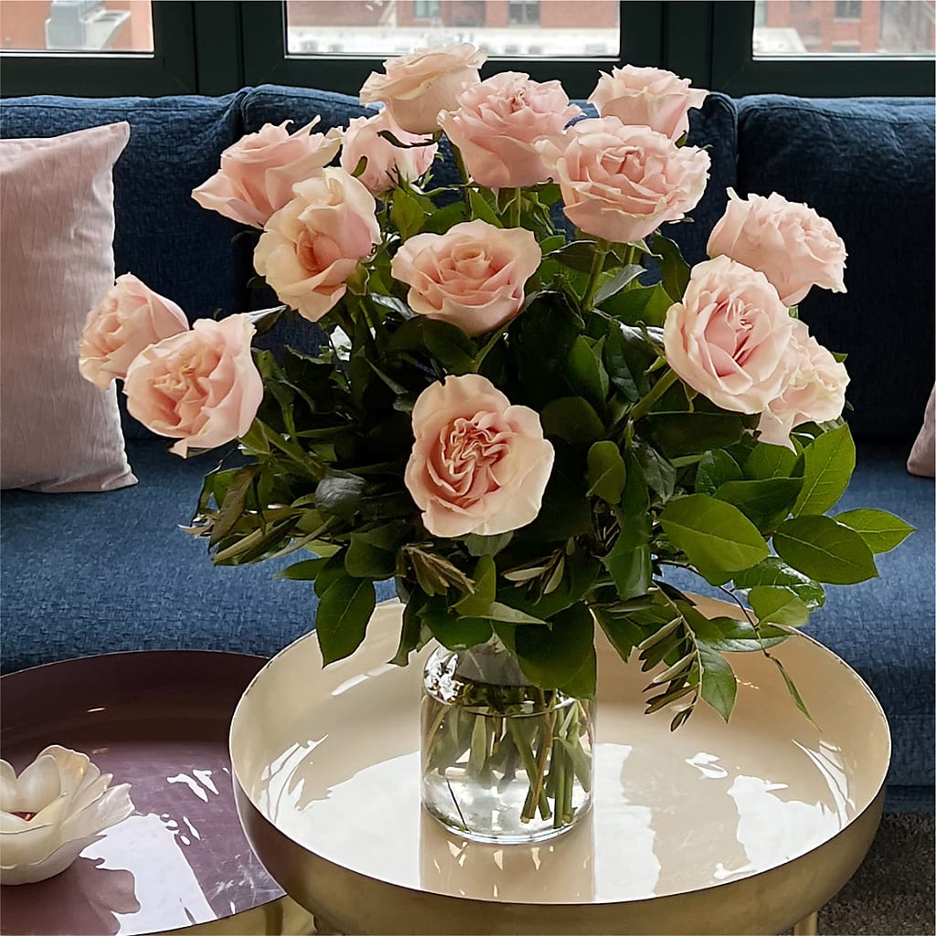 Long Stem Pink Rose Bouquet –  Flower Cafe, Hartford WI