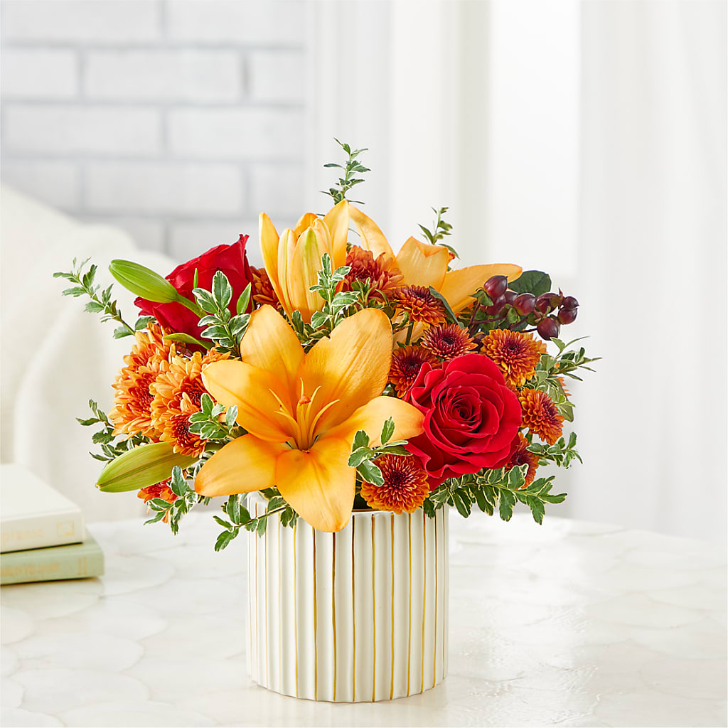 Scarlet Skies Bouquet –  Flower Cafe, Hartford WI