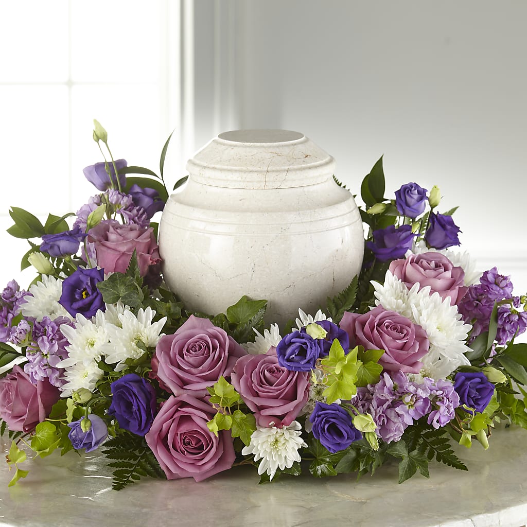 Blooming Sympathy Cremation Adornment –  Flower Cafe, Hartford WI