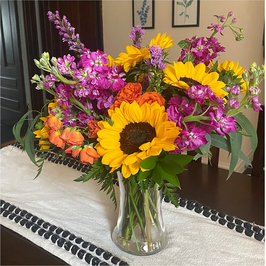 Rays of Life Bouquet –  Flower Cafe, Hartford WI