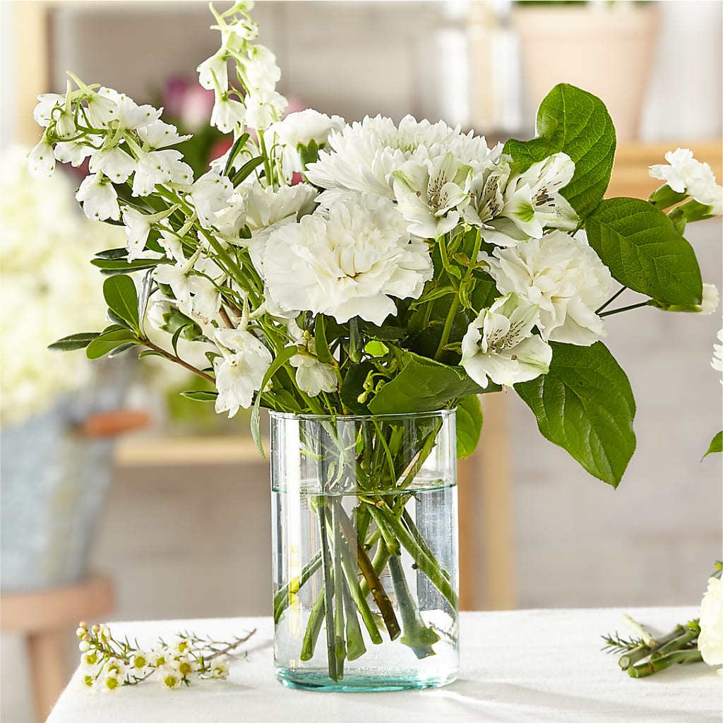 Classic Ivory – A Florist Original –  Flower Cafe, Hartford WI
