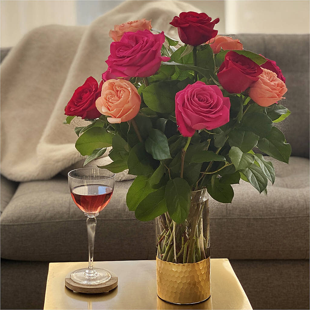 Ever After Rose Bouquet –  Flower Cafe, Hartford WI