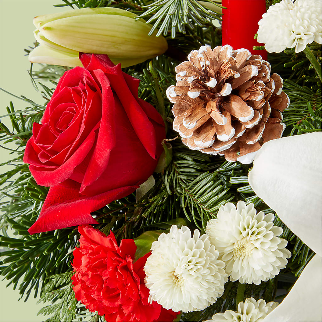 Seasonal Festivities Centerpiece –  Flower Cafe, Hartford WI