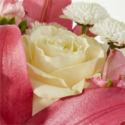 Piece of Cake Bouquet –  Flower Cafe, Hartford WI