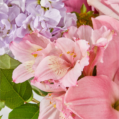 The Crown Jewel Bouquet –  Flower Cafe, Hartford WI