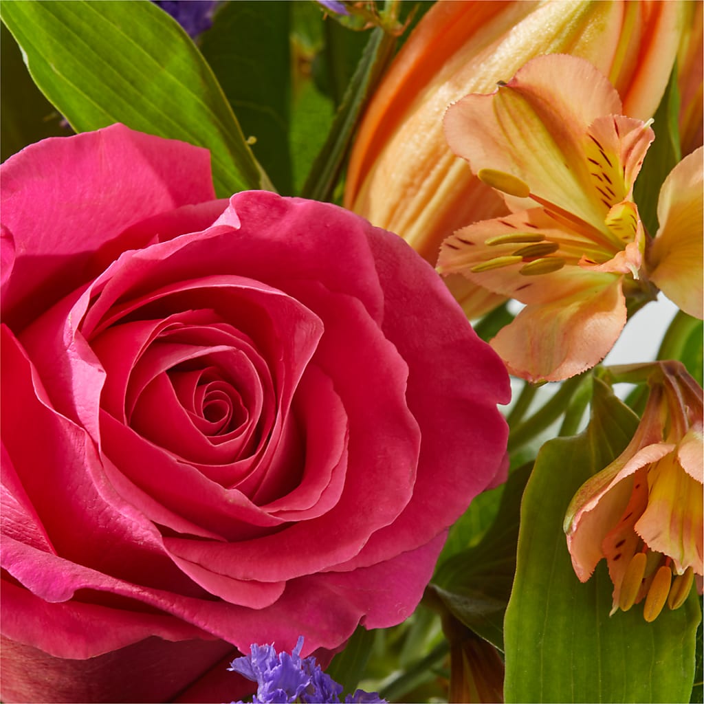 Joyful Bouquet –  Flower Cafe, Hartford WI