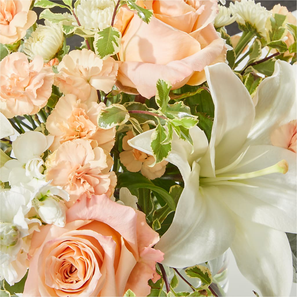Darling Bouquet –  Flower Cafe, Hartford WI