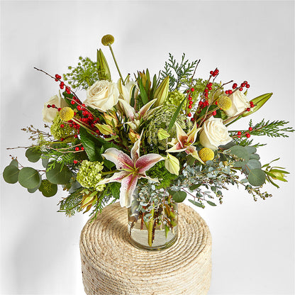 Berry & Bright Bouquet –  Flower Cafe, Hartford WI
