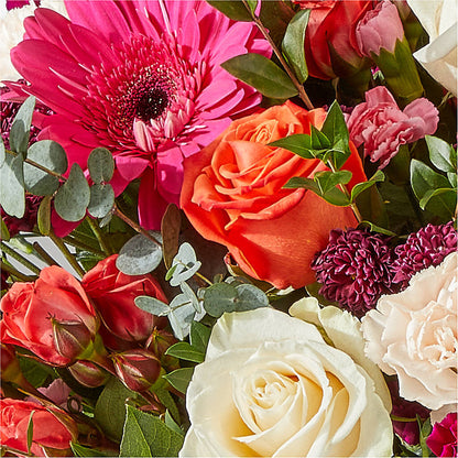 Smell the Roses Bouquet –  Flower Cafe, Hartford WI