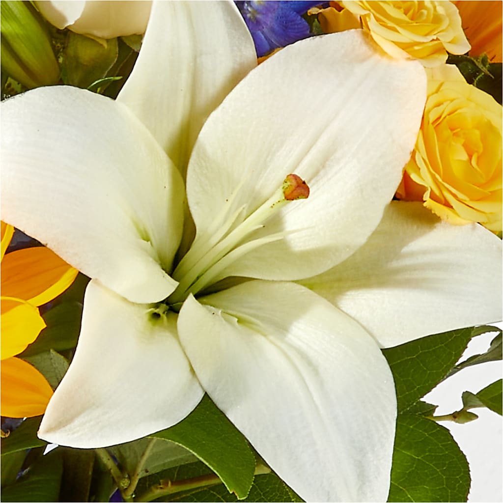 Wonderfully Sunny Bouquet –  Flower Cafe, Hartford WI