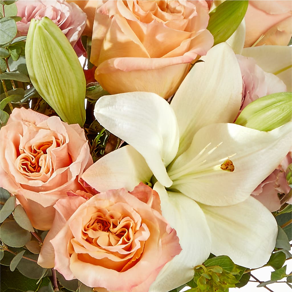 Grapefruit Splash Bouquet –  Flower Cafe, Hartford WI