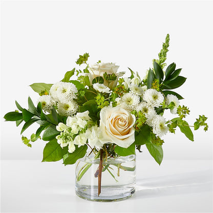 Hint of Vanilla Bouquet –  Flower Cafe, Hartford WI