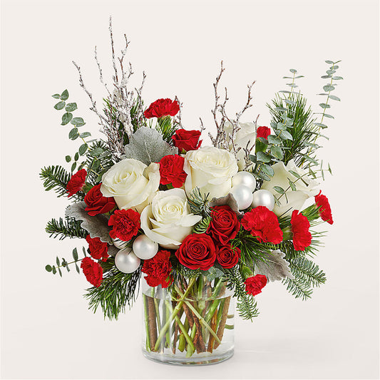 Trimming the Tree Bouquet –  Flower Cafe, Hartford WI