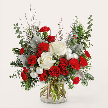 Trimming the Tree Bouquet –  Flower Cafe, Hartford WI